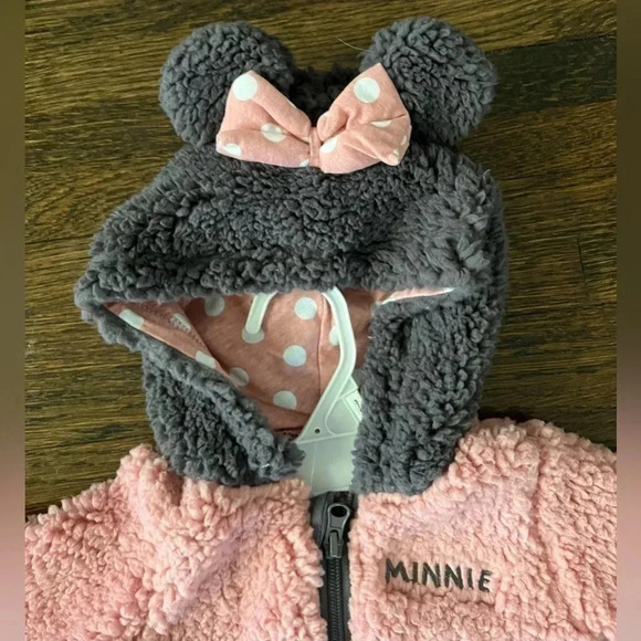 Minnie Mouse Fuzzy Baby Suit Size 3-6 Months - Picture 3 of 5